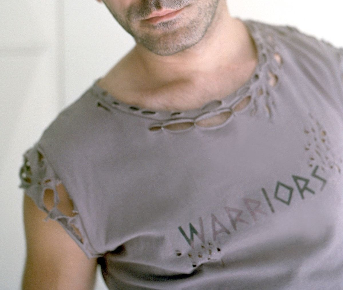 WARRIORS DISTRESSED T-SHIRT