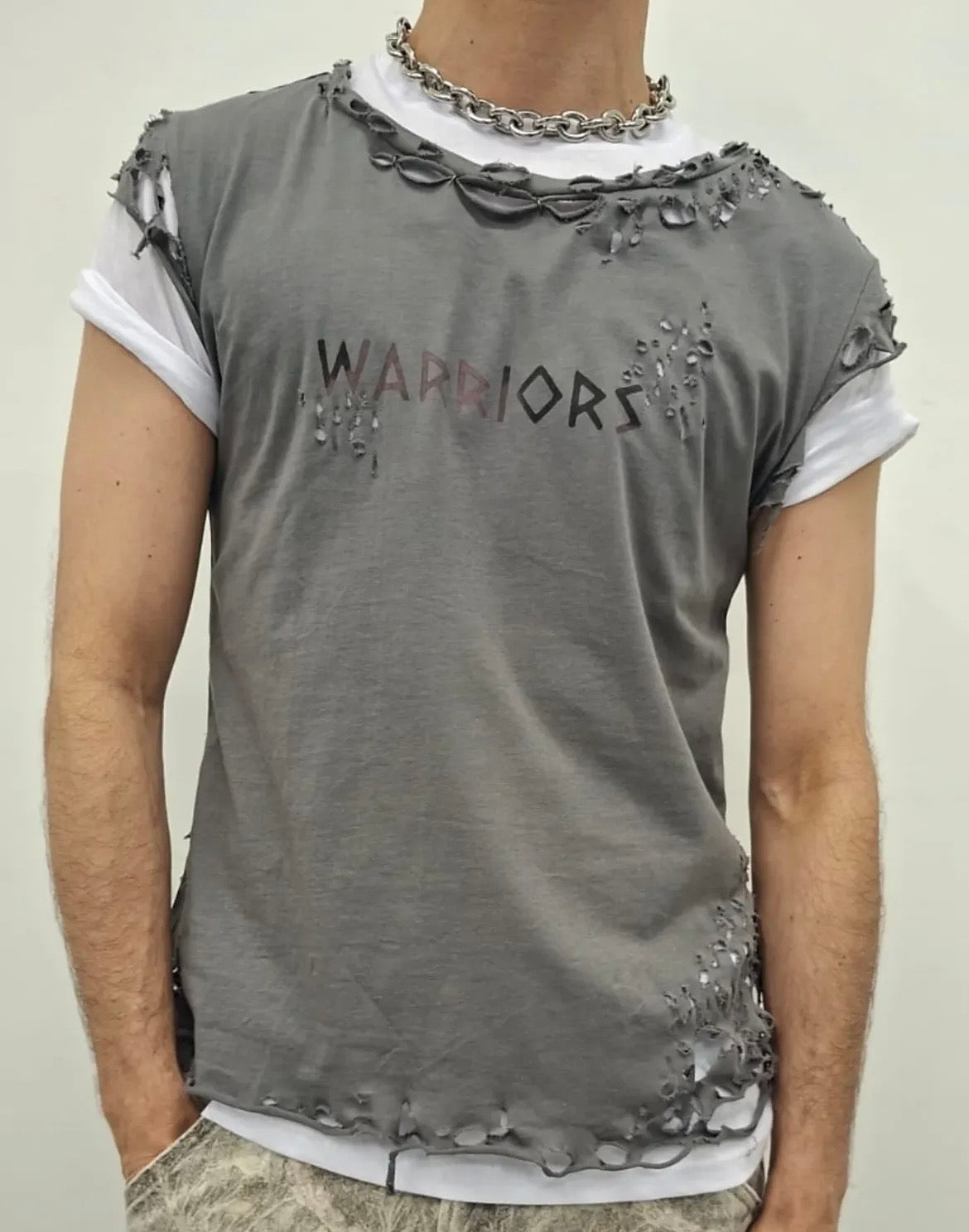 WARRIORS DISTRESSED T-SHIRT